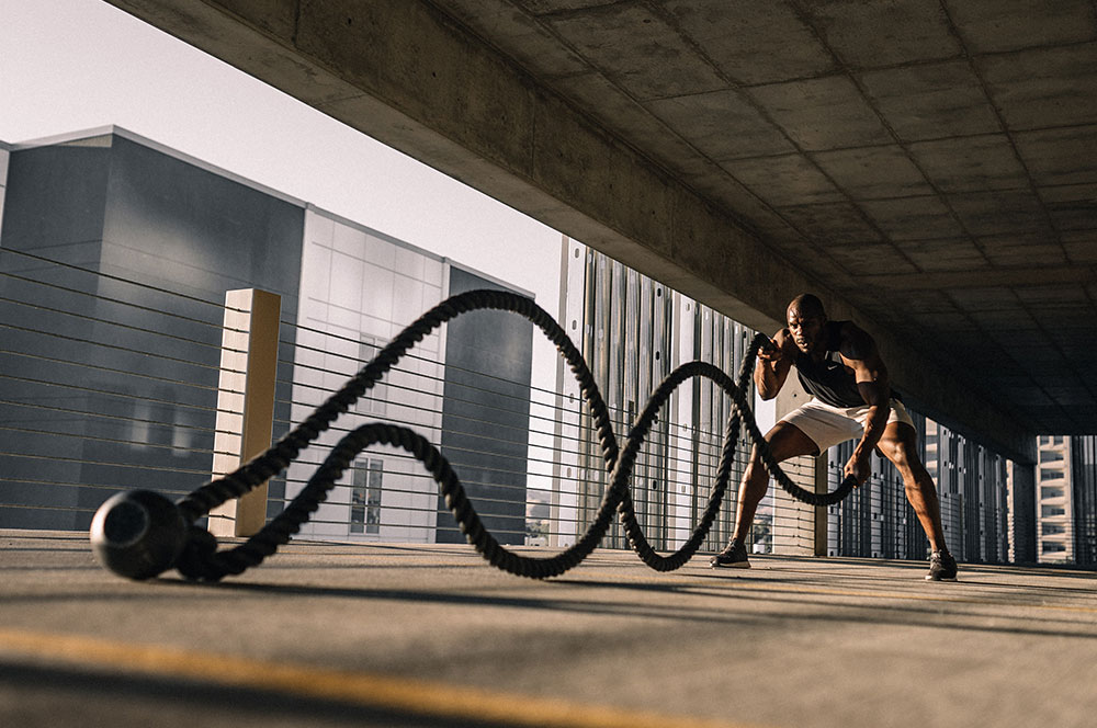 Man athlete doing crossfit